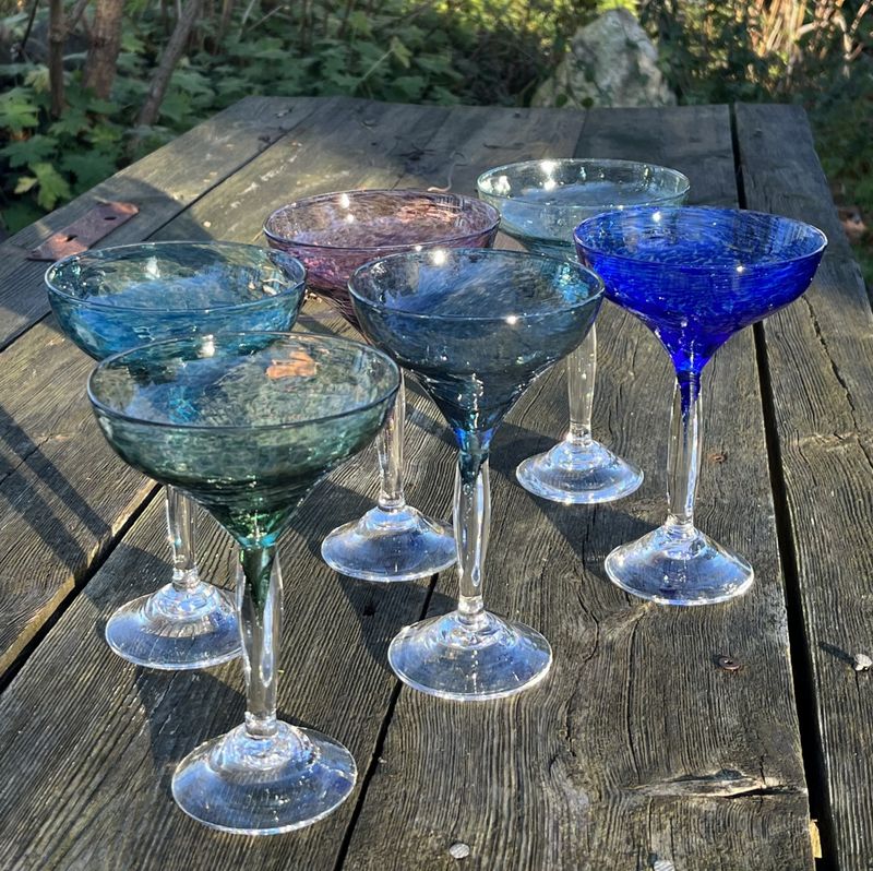 Kunstglass - Rustikk bobleglass mørk blå